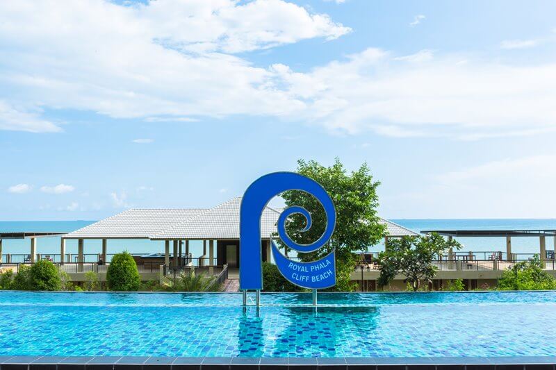 Royal Phala Cliff Beach Resort & Spa : Swimming Pool